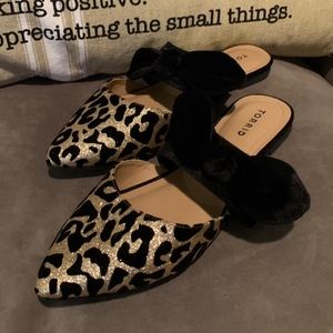 Torrid - BlckGld Velvet Leopard & Bow Flat - 11W